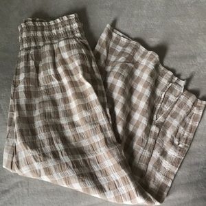 AERIE FLOWY TROUSERS SIZE M